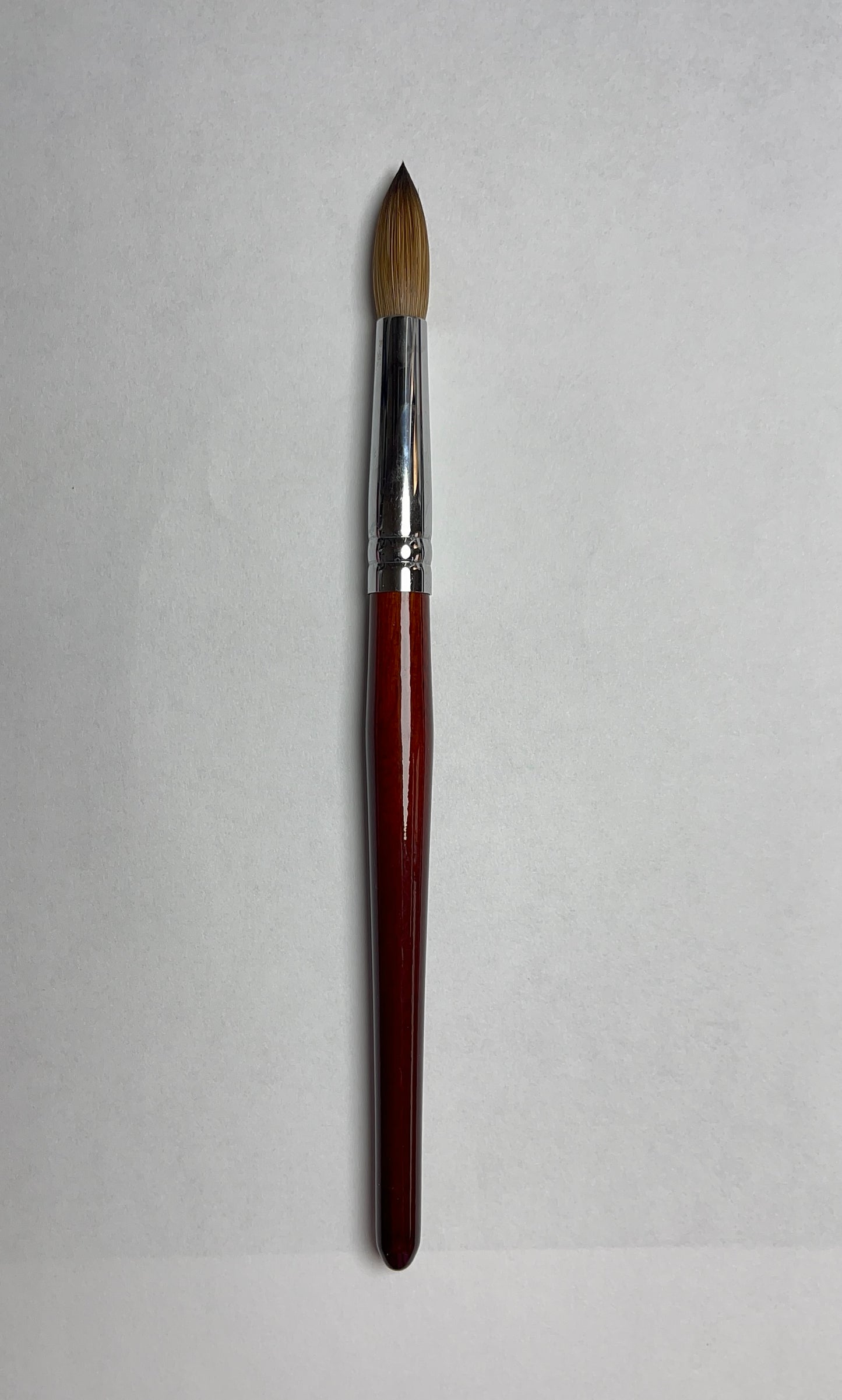 Wooden Handle – 100% Kolinsky Acrylic Brush #18